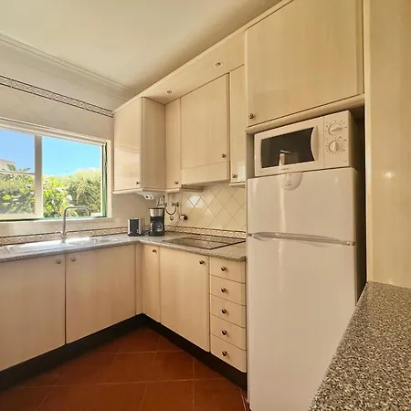 Ee - With Pool And Garden * بورتيماو