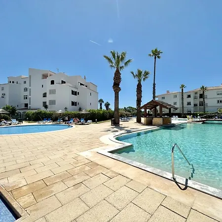 Ee - With Pool And Garden Appartement *